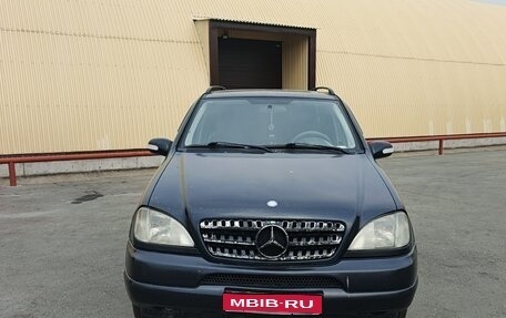 Mercedes-Benz M-Класс, 1999 год, 650 000 рублей, 1 фотография