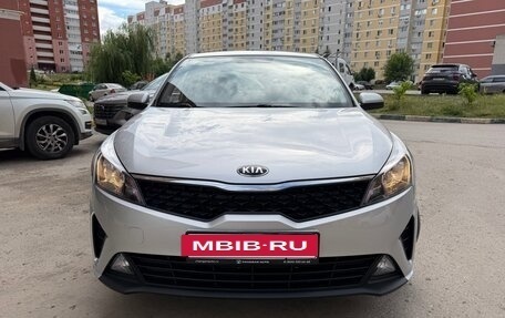 KIA Rio IV, 2021 год, 1 699 000 рублей, 3 фотография