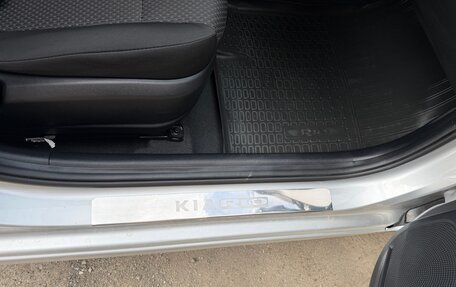 KIA Rio IV, 2021 год, 1 699 000 рублей, 10 фотография