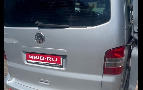 Volkswagen Transporter T5 рестайлинг, 2011 год, 1 620 000 рублей, 3 фотография