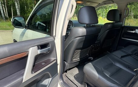 Toyota Land Cruiser 200, 2020 год, 8 650 000 рублей, 7 фотография