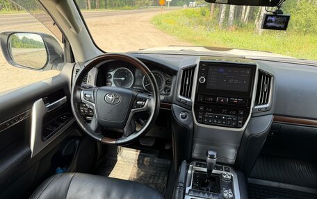 Toyota Land Cruiser 200, 2020 год, 8 650 000 рублей, 4 фотография