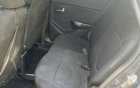KIA Rio III рестайлинг, 2013 год, 600 000 рублей, 9 фотография
