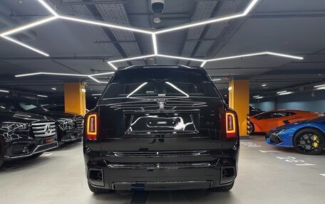 Rolls-Royce Cullinan, 2026 год, 68 000 000 рублей, 5 фотография