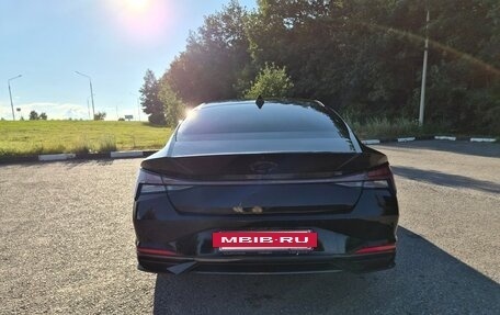 Hyundai Elantra, 2022 год, 1 950 000 рублей, 3 фотография