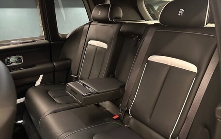 Rolls-Royce Cullinan, 2026 год, 68 000 000 рублей, 11 фотография