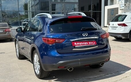 Infiniti QX70, 2014 год, 1 900 000 рублей, 5 фотография