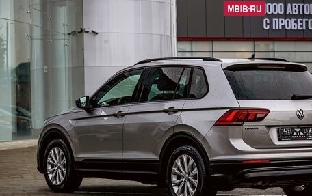 Volkswagen Tiguan II, 2019 год, 1 965 000 рублей, 8 фотография