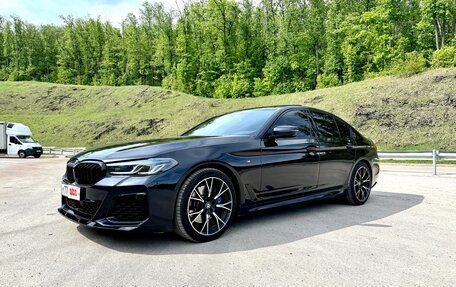 BMW 5 серия, 2018 год, 3 900 000 рублей, 3 фотография