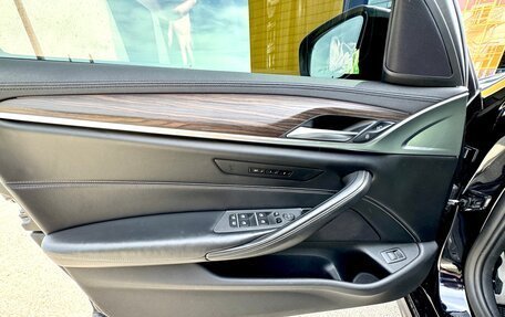 BMW 5 серия, 2018 год, 3 900 000 рублей, 24 фотография