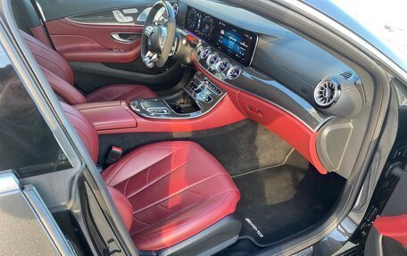 Mercedes-Benz CLS AMG, 2020 год, 7 500 000 рублей, 14 фотография