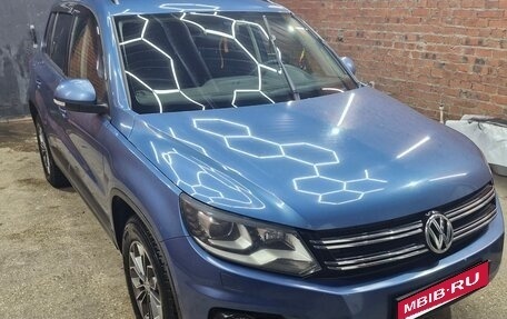 Volkswagen Tiguan I, 2011 год, 1 350 000 рублей, 2 фотография