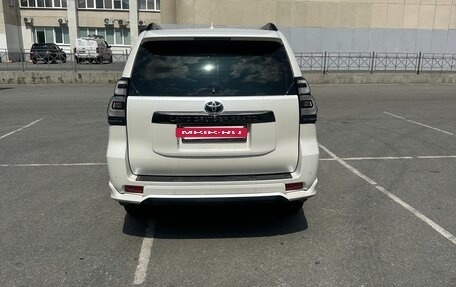Toyota Land Cruiser Prado 150 рестайлинг 2, 2021 год, 7 500 000 рублей, 4 фотография