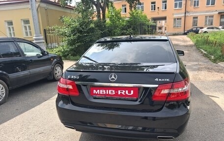Mercedes-Benz E-Класс, 2012 год, 2 000 000 рублей, 4 фотография