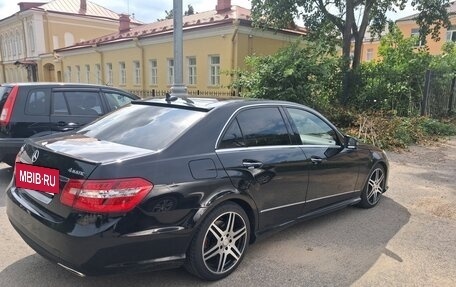 Mercedes-Benz E-Класс, 2012 год, 2 000 000 рублей, 5 фотография