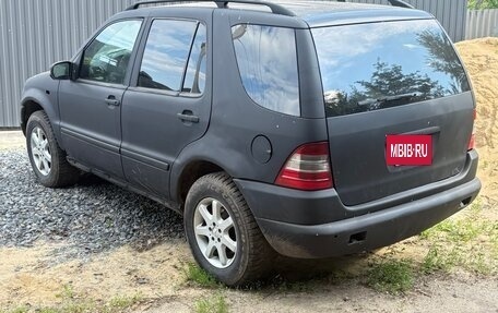 Mercedes-Benz M-Класс, 2002 год, 350 000 рублей, 3 фотография
