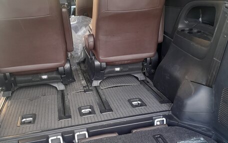 Toyota Estima III рестайлинг -2, 2016 год, 2 500 000 рублей, 2 фотография