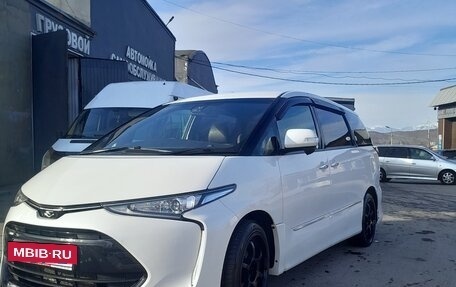 Toyota Estima III рестайлинг -2, 2016 год, 2 500 000 рублей, 7 фотография