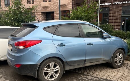 Hyundai ix35 I рестайлинг, 2012 год, 750 000 рублей, 2 фотография