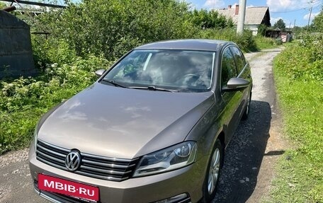 Volkswagen Passat B7, 2011 год, 1 138 000 рублей, 2 фотография