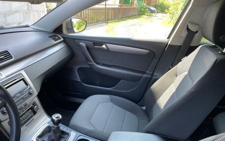 Volkswagen Passat B7, 2011 год, 1 138 000 рублей, 15 фотография