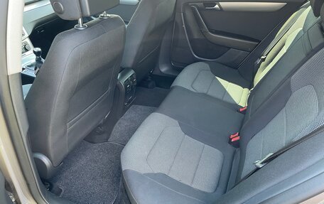 Volkswagen Passat B7, 2011 год, 1 138 000 рублей, 21 фотография