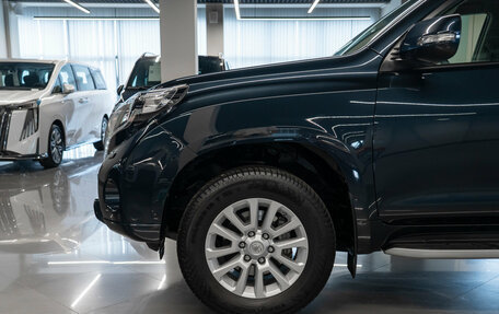 Toyota Land Cruiser Prado 150 рестайлинг 2, 2014 год, 4 150 000 рублей, 25 фотография