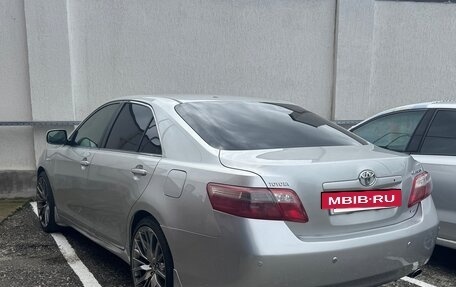 Toyota Camry, 2007 год, 1 300 000 рублей, 8 фотография
