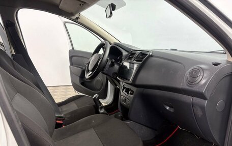 Renault Logan II, 2017 год, 450 000 рублей, 10 фотография
