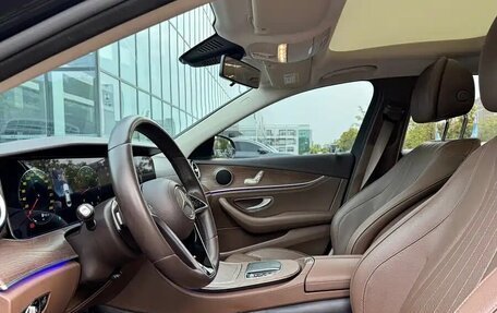 Mercedes-Benz E-Класс, 2022 год, 4 245 000 рублей, 6 фотография
