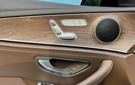 Mercedes-Benz E-Класс, 2022 год, 4 245 000 рублей, 10 фотография