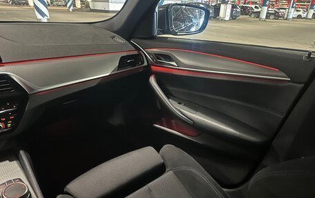 BMW 5 серия, 2019 год, 2 359 000 рублей, 14 фотография