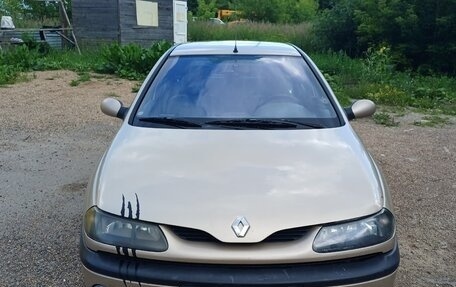 Renault Laguna II, 1999 год, 300 000 рублей, 1 фотография