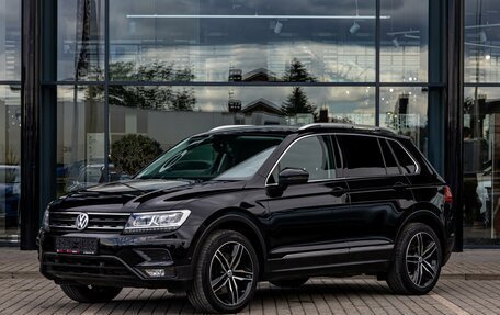 Volkswagen Tiguan II, 2019 год, 1 955 000 рублей, 1 фотография