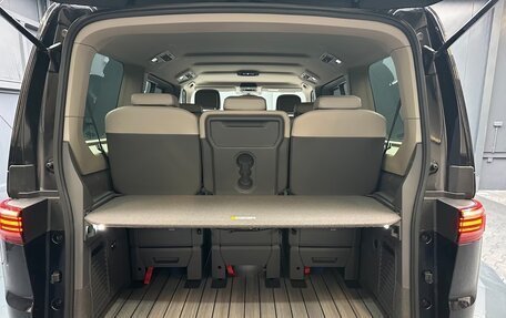 Volkswagen Multivan, 2023 год, 5 350 000 рублей, 14 фотография