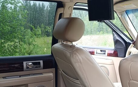 Lincoln Navigator, 2005 год, 1 550 000 рублей, 22 фотография
