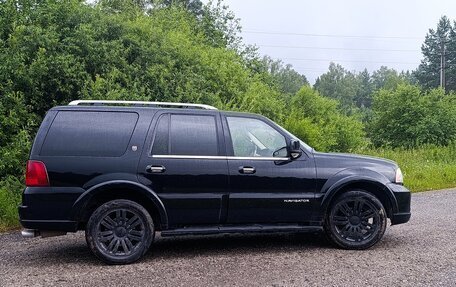 Lincoln Navigator, 2005 год, 1 550 000 рублей, 30 фотография