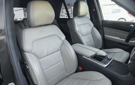 Mercedes-Benz M-Класс, 2012 год, 2 099 000 рублей, 31 фотография