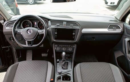 Volkswagen Tiguan II, 2019 год, 1 955 000 рублей, 16 фотография