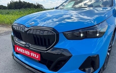 BMW 5 серия, 2024 год, 5 890 000 рублей, 6 фотография