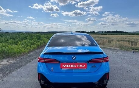 BMW 5 серия, 2024 год, 5 890 000 рублей, 5 фотография