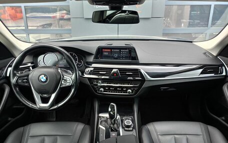 BMW 5 серия, 2019 год, 3 077 000 рублей, 8 фотография