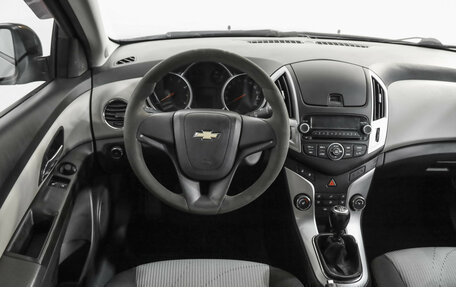 Chevrolet Cruze II, 2013 год, 599 000 рублей, 12 фотография