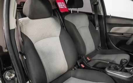 Chevrolet Cruze II, 2013 год, 599 000 рублей, 19 фотография