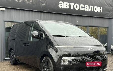 Hyundai Staria, 2024 год, 6 299 000 рублей, 1 фотография