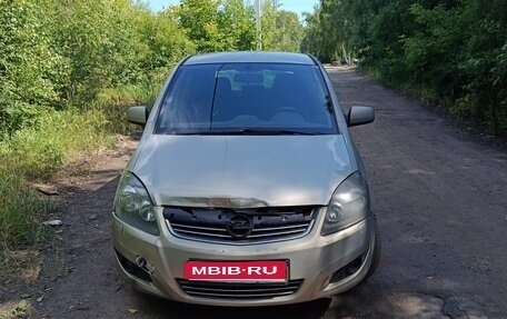 Opel Zafira B, 2011 год, 450 000 рублей, 1 фотография