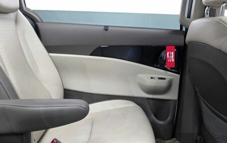 KIA Carnival, 2024 год, 4 600 000 рублей, 33 фотография