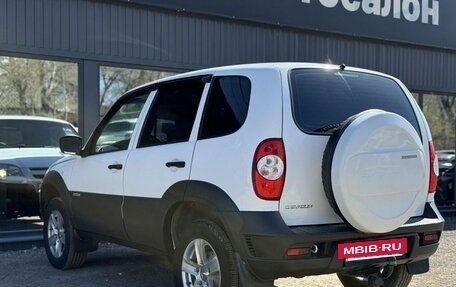 Chevrolet Niva I рестайлинг, 2017 год, 750 000 рублей, 4 фотография