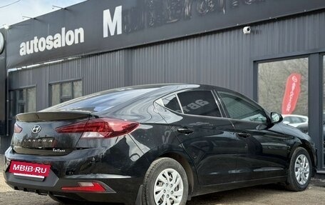 Hyundai Elantra VI рестайлинг, 2019 год, 1 390 000 рублей, 6 фотография