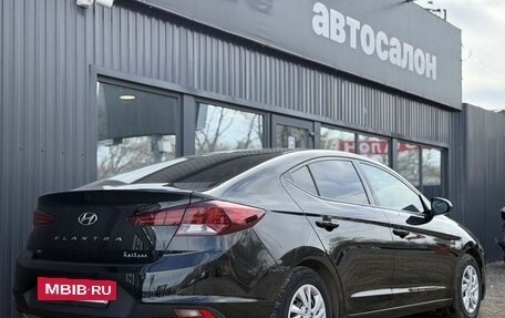 Hyundai Elantra VI рестайлинг, 2019 год, 1 390 000 рублей, 9 фотография